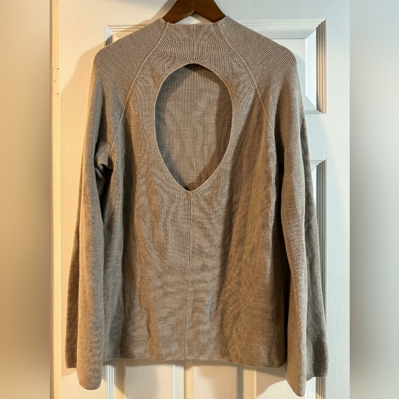 Banana Republic 100% merino sweater with back cut-out | XL | beige - Picture 7 of 7